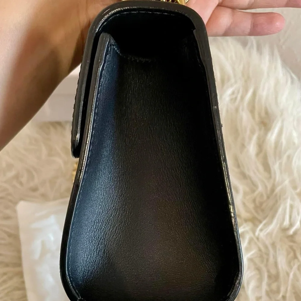 SOLD‼️Gucci Small Padlock Leather Shoulder bag - Picture 7 of 11